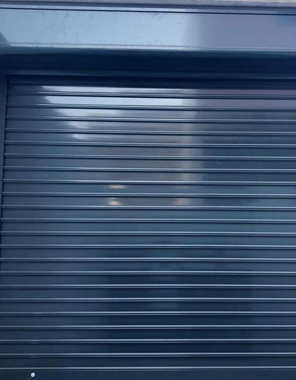 fabricamos puertas y cortinas metalicas de seguridad